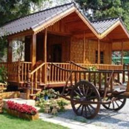 Home Stay Stc Bed And Breakfast Удонтхані Екстер'єр фото