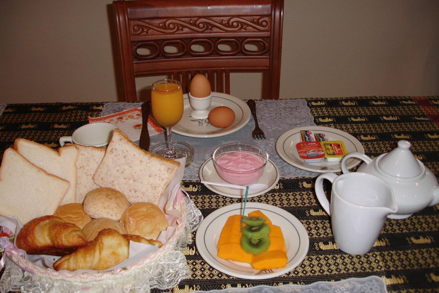 Home Stay Stc Bed And Breakfast Удонтхані Екстер'єр фото