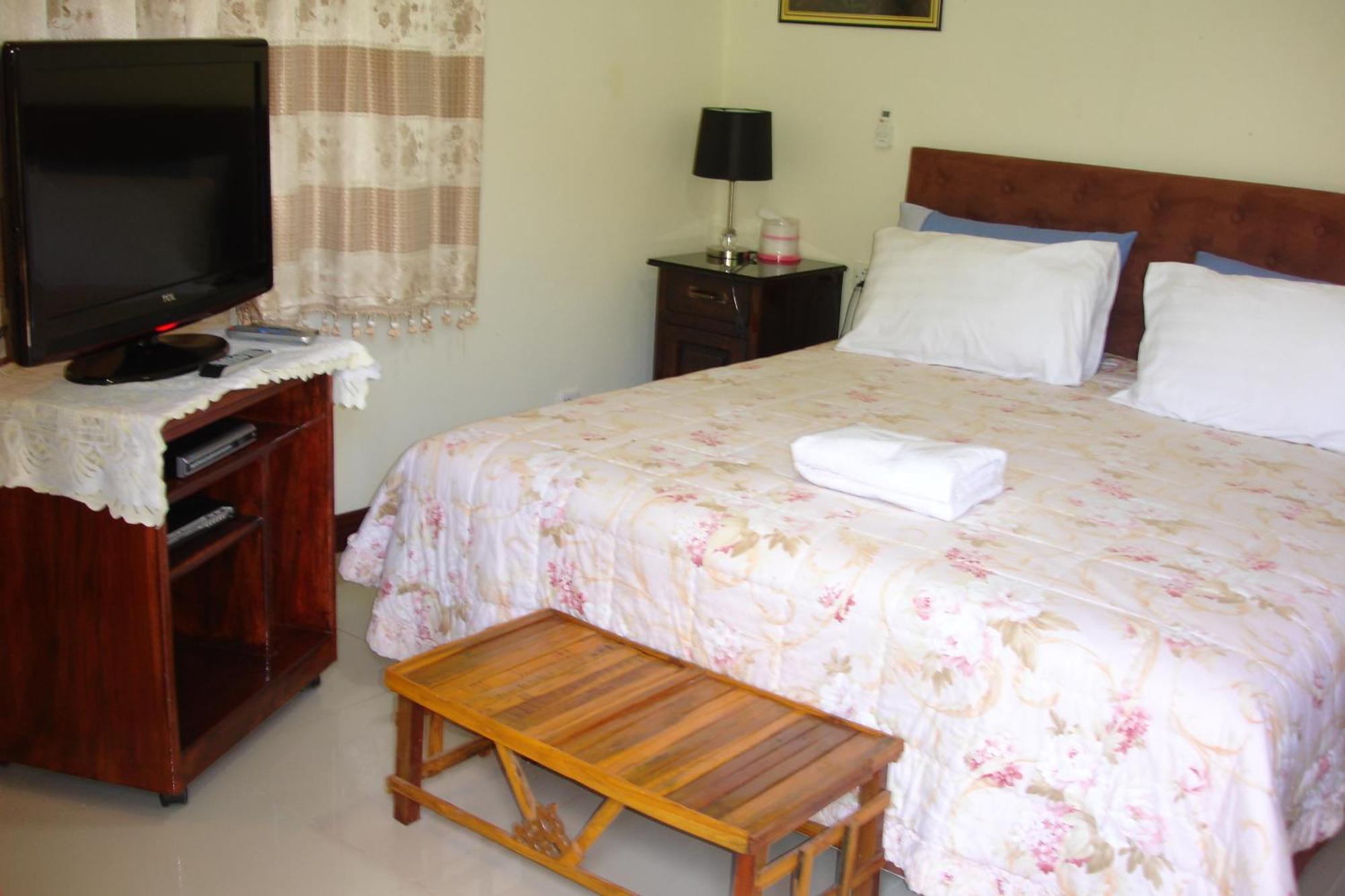 Home Stay Stc Bed And Breakfast Удонтхані Екстер'єр фото