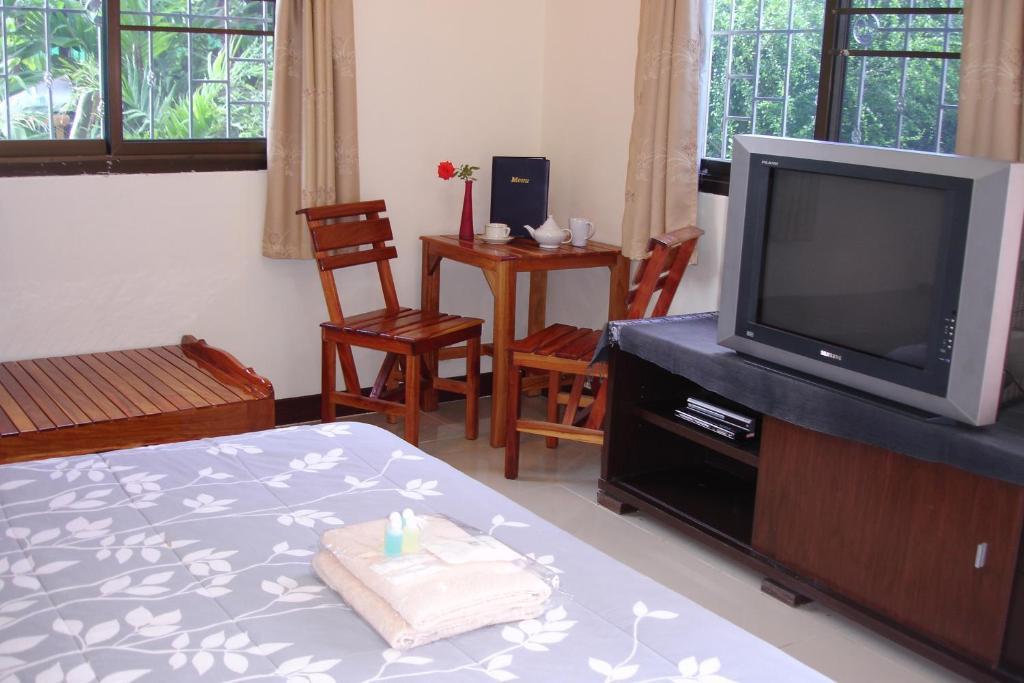 Home Stay Stc Bed And Breakfast Удонтхані Номер фото