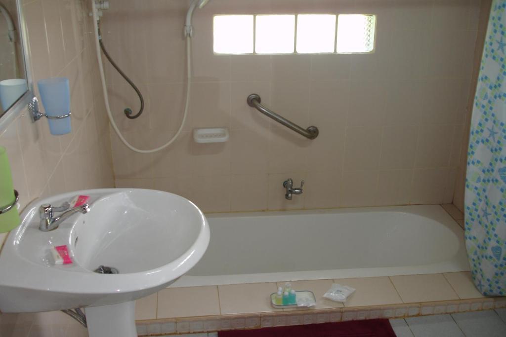 Home Stay Stc Bed And Breakfast Удонтхані Номер фото