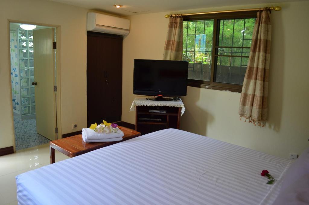 Home Stay Stc Bed And Breakfast Удонтхані Номер фото